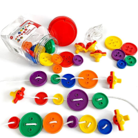 Игра на сенсомоторное развитие "Гигантские пуговицы и веселая шнуровка"" - «globural.ru» - Клин