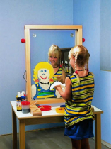 Прозрачный мольберт: дополнительное зеркало - «globural.ru» - Клин